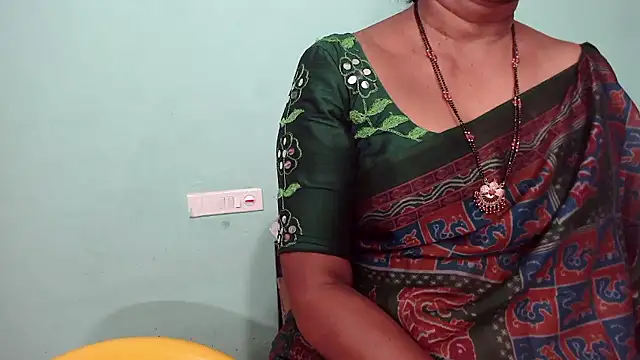 shrutitelugu69 online show from January 17, 11:36 am