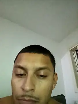 emrehliug12 online show from April 13, 6:17 am