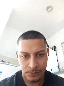 Snapshot of emrehliug12 chatting on September 12, 4:40 pm emrehliug12 online show from September 12, 4:40 pm