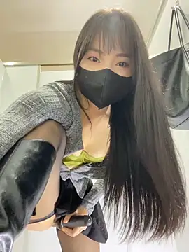 Asia-Lynn online show from March 12, 1:51 pm