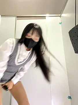 Snapshot of Asia-Lynn chatting on November 11, 10:43 am Asia-Lynn online show from November 11, 10:43 am