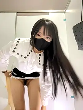 Snapshot of Asia-Lynn chatting on November 13, 11:25 am Asia-Lynn online show from November 13, 11:25 am