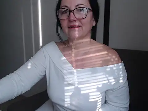 Alma44 online show from February 13, 6:24 am