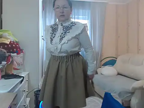 Alma44 online show from January 12, 8:10 am