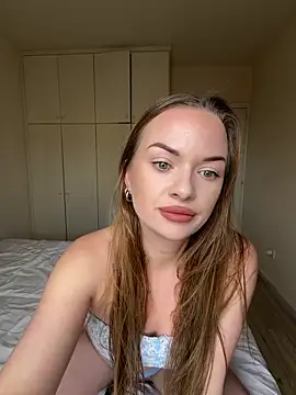 ElenaRebelle online show from April 8, 5:09 am