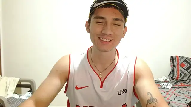 ChicoMaloFfF online show from May 3, 1:33 am