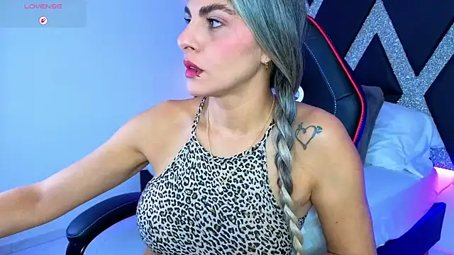 blonde cat15 online show from October 6, 2:13 am