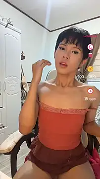 Plaxtique online show from January 11, 2:13 pm