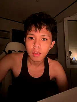 Plaxtique online show from October 2, 7:39 pm