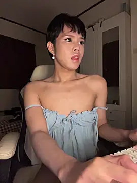 Plaxtique online show from January 7, 7:19 pm