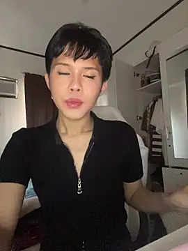 Plaxtique online show from December 23, 5:40 am