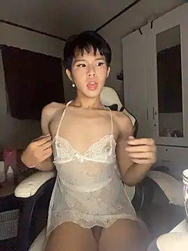 Plaxtique online show from January 9, 8:49 pm