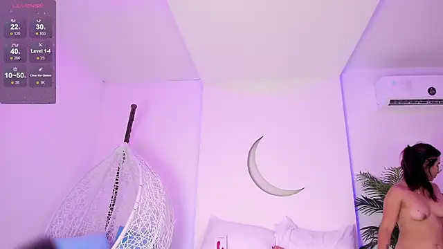 Snapshot of Isla1418 chatting on December 20, 7:33 am Isla1418 online show from December 20, 7:33 am