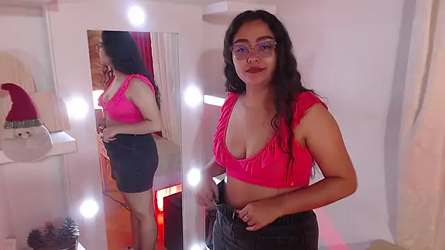  Kim  M online show from December 22, 11:21 am