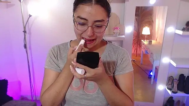  Kim  M online show from November 24, 12:38 pm