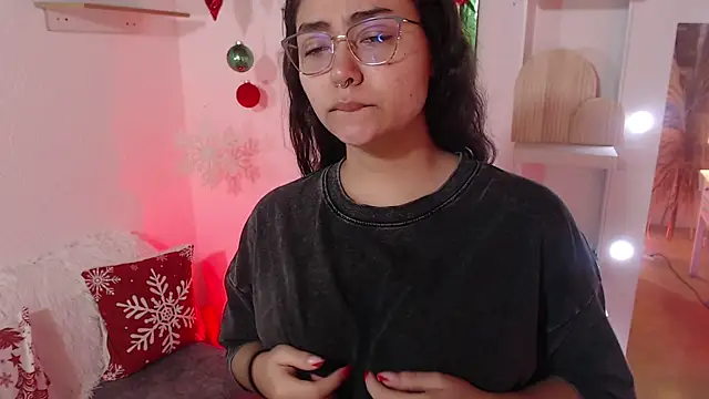  Kim  M online show from January 7, 12:32 pm