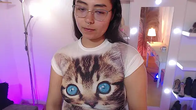  Kim  M online show from November 23, 6:51 pm