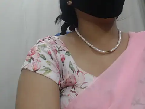 Lovely Siri 23 online show from July 26, 7:21 pm