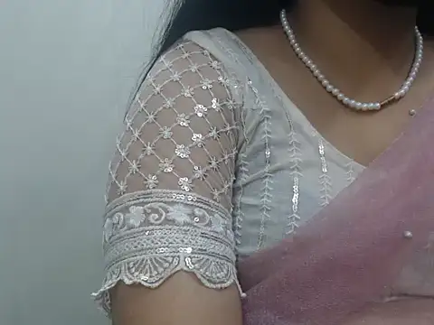 Lovely Siri 23 online show from July 24, 7:32 pm