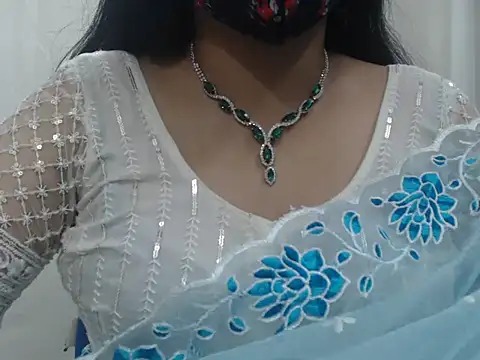 Lovely Siri 23 online show from December 4, 7:46 pm