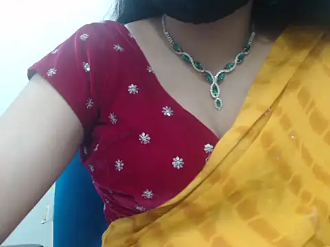 Lovely Siri 23 online show from April 10, 5:20 pm