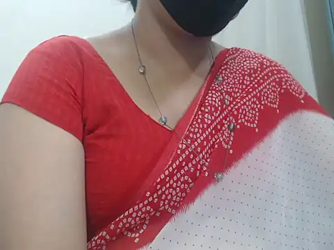 Snapshot of Lovely_Siri_23 chatting on May 3, 2:38 am Lovely Siri 23 online show from May 3, 2:38 am
