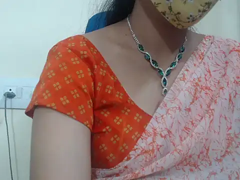 Lovely Siri 23 online show from November 3, 6:40 am