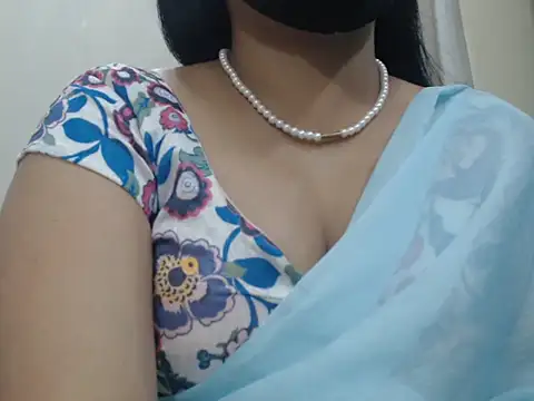 Lovely Siri 23 online show from July 22, 6:15 am
