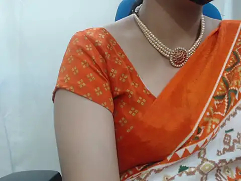 Lovely Siri 23 online show from November 13, 6:12 pm