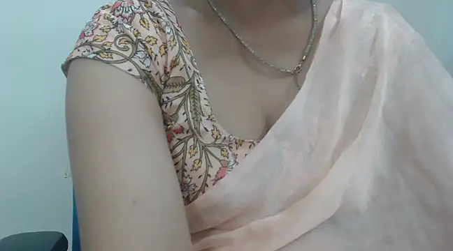 Lovely Siri 23 online show from February 20, 6:28 am