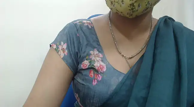 Lovely Siri 23 online show from March 4, 8:02 am