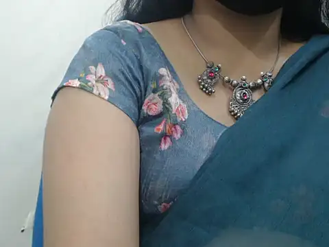 Lovely Siri 23 online show from June 16, 4:40 pm