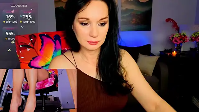 Sofia Ford online show from May 11, 1:01 pm