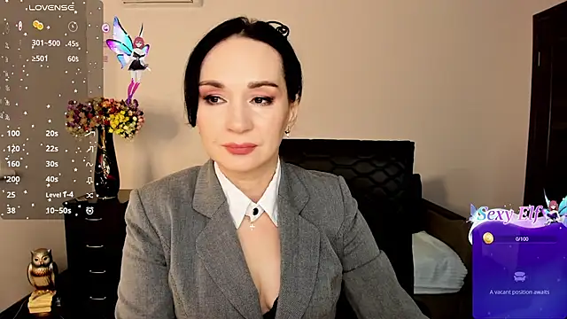 Snapshot of Sofia_Ford chatting on February 6, 1:32 pm Sofia Ford online show from February 6, 1:32 pm