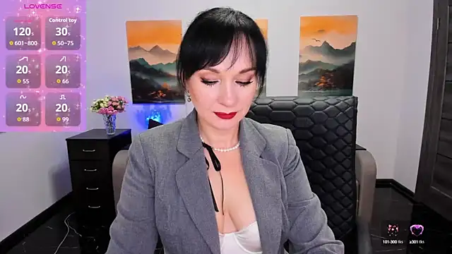 Snapshot of Sofia_Ford chatting on October 9, 6:47 am Sofia Ford online show from October 9, 6:47 am