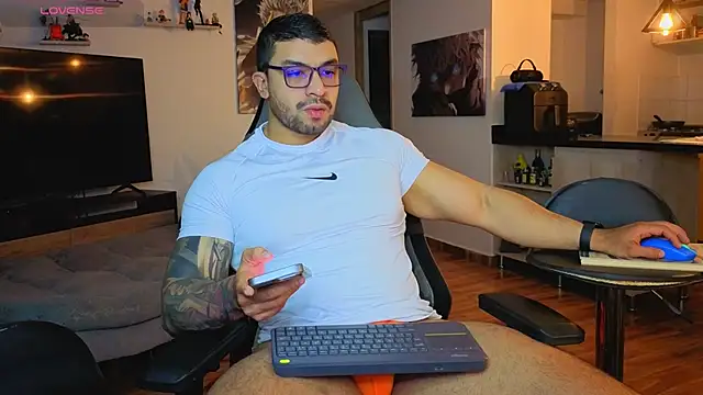 Michael Diamond online show from November 14, 2:48 am