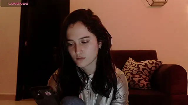 Snapshot of AlissonnFoxx chatting on January 12, 7:00 am AlissonnFoxx online show from January 12, 7:00 am