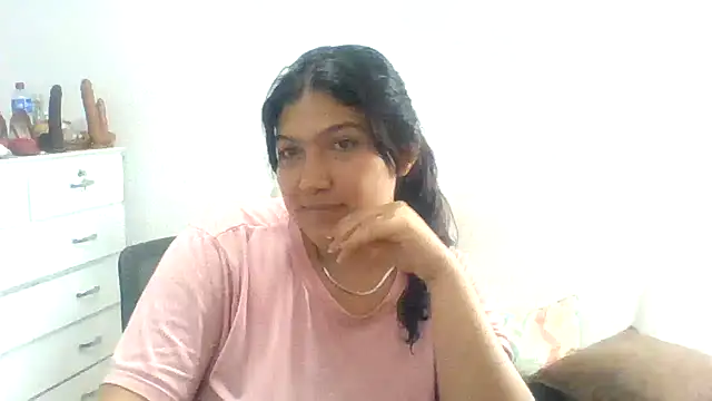 ammarahot7777 online show from April 11, 2:19 am