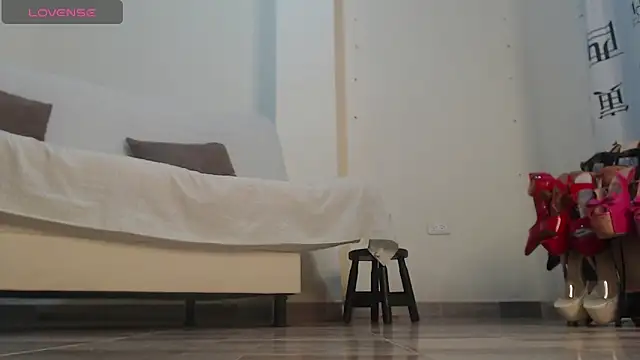 ammarahot7777 online show from November 25, 12:44 am