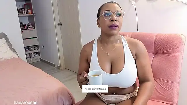 Snapshot of hanarousse chatting on December 18, 11:36 am hanarousse online show from December 18, 11:36 am