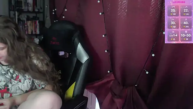 Snapshot of so_cute777 chatting on June 30, 2:17 pm so cute777 online show from June 30, 2:17 pm