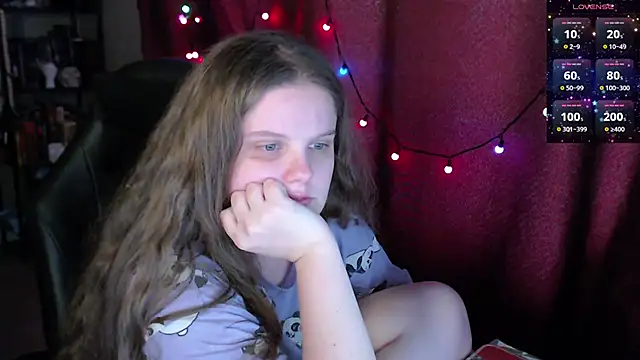 so cute777 online show from April 11, 6:32 am