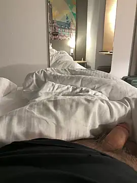 neugrg online show from October 4, 8:32 pm