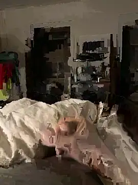 neugrg online show from October 21, 8:30 pm