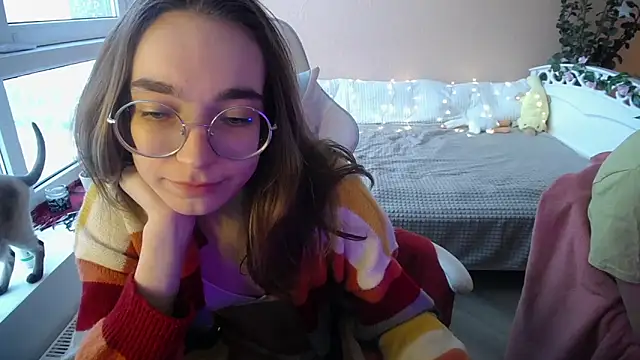 Snapshot of MissLinaDream chatting on February 20, 2:35 pm MissLinaDream online show from February 20, 2:35 pm