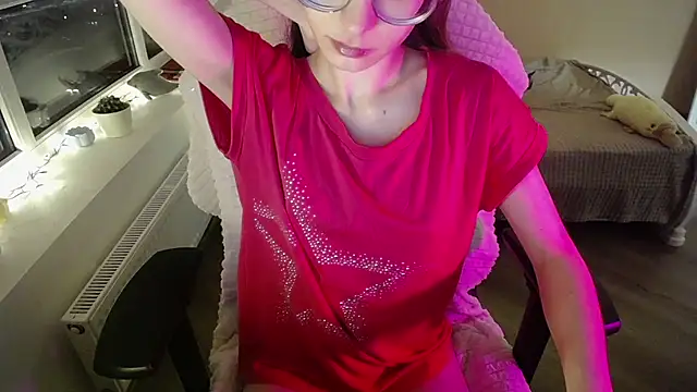 Snapshot of MissLinaDream chatting on May 25, 8:29 pm MissLinaDream online show from May 25, 8:29 pm