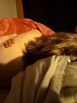 Snapshot of PIercingBoy38 chatting on November 26, 9:15 pm PIercingBoy38 online show from November 26, 9:15 pm