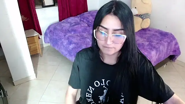 Tiffani Williams online show from February 24, 11:27 pm