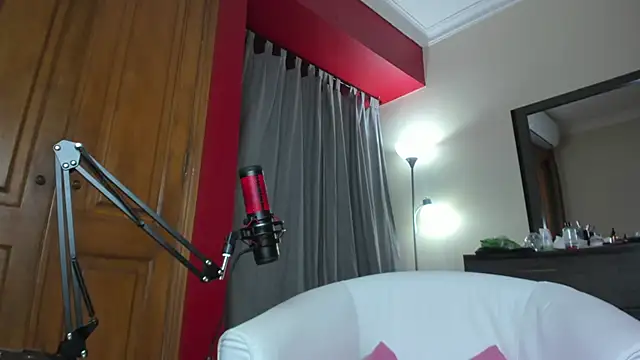 Snapshot of eileen_pinkman chatting on September 14, 11:05 pm eileen pinkman online show from September 14, 11:05 pm