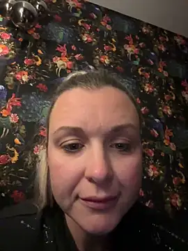 Bella-Tight online show from February 9, 8:51 pm